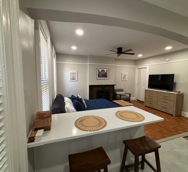 Quiet garden apartment near Hospitals and Parks - Photo 6