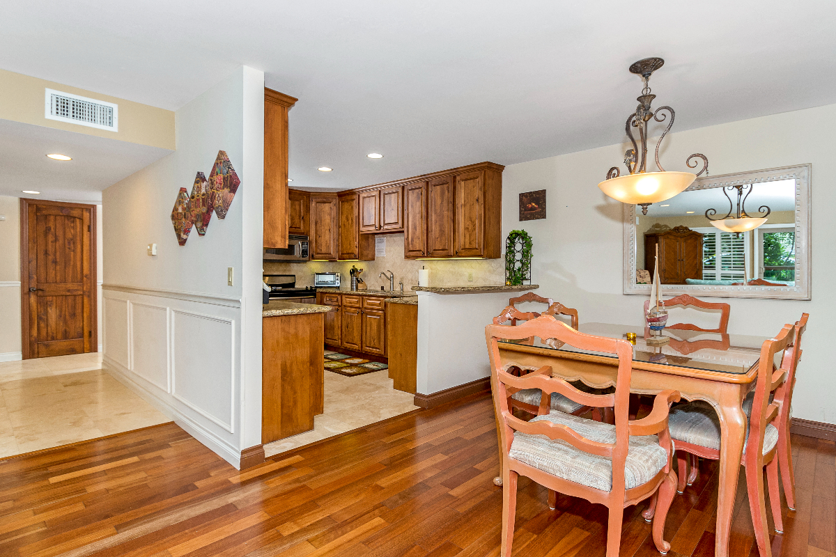 POINT LOMA 1300SQ.FT CONDO NEXT TO PRIVATE BEACH. LA PLAYA AREA - Photo 6
