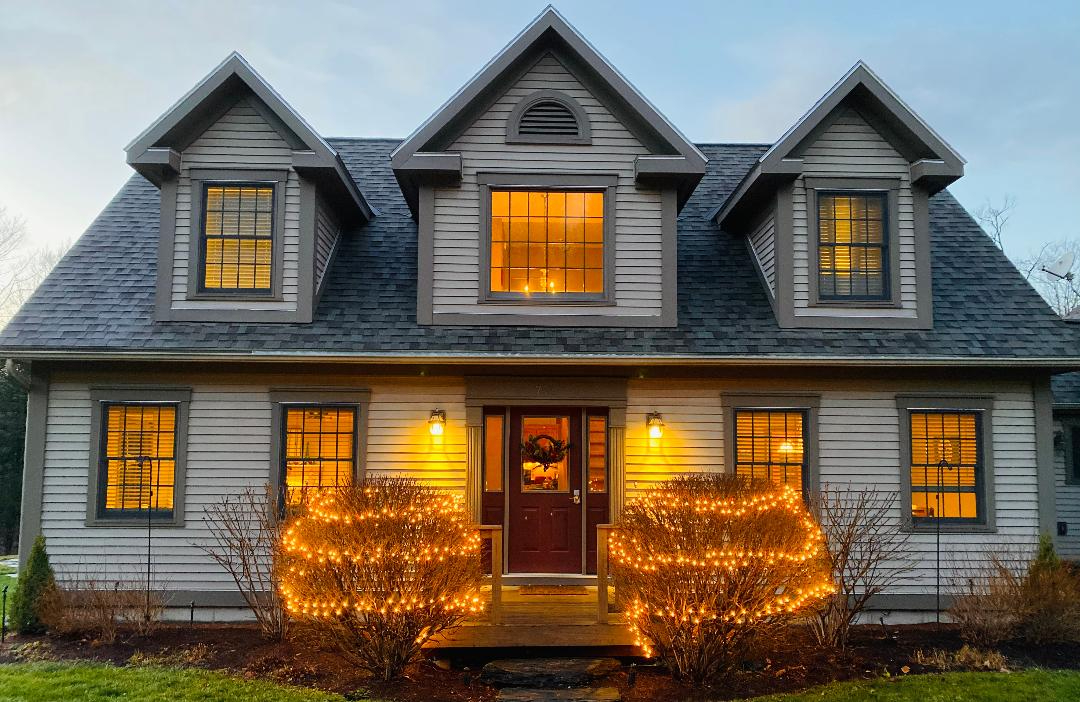 Spacious Family Home with ALL the Amenities - Photo 1