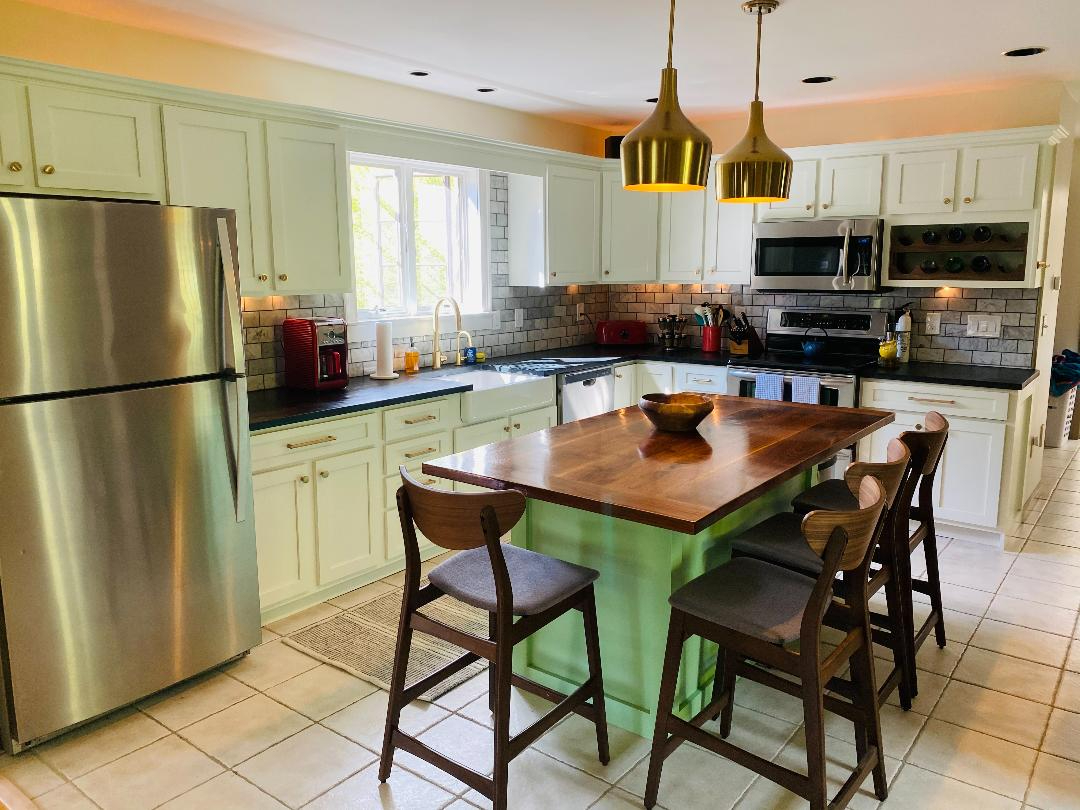 Spacious Family Home with ALL the Amenities - Photo 5