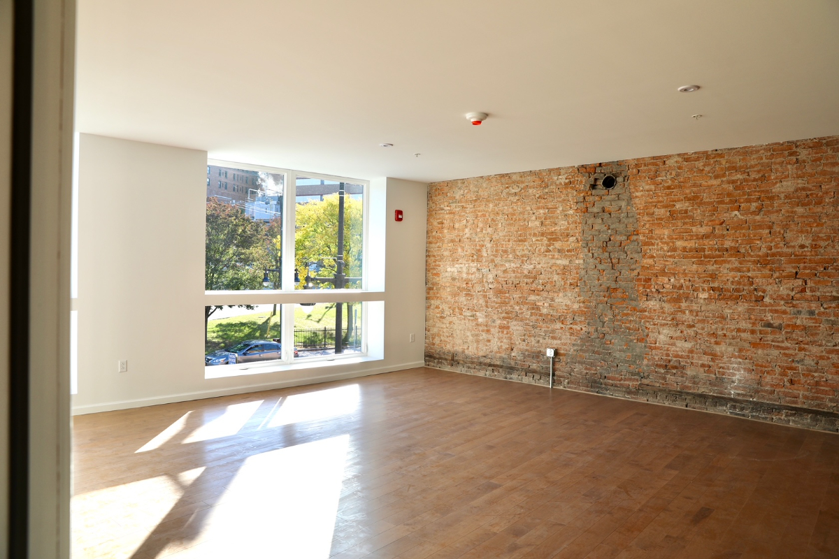 2 Story Loft - Photo 3