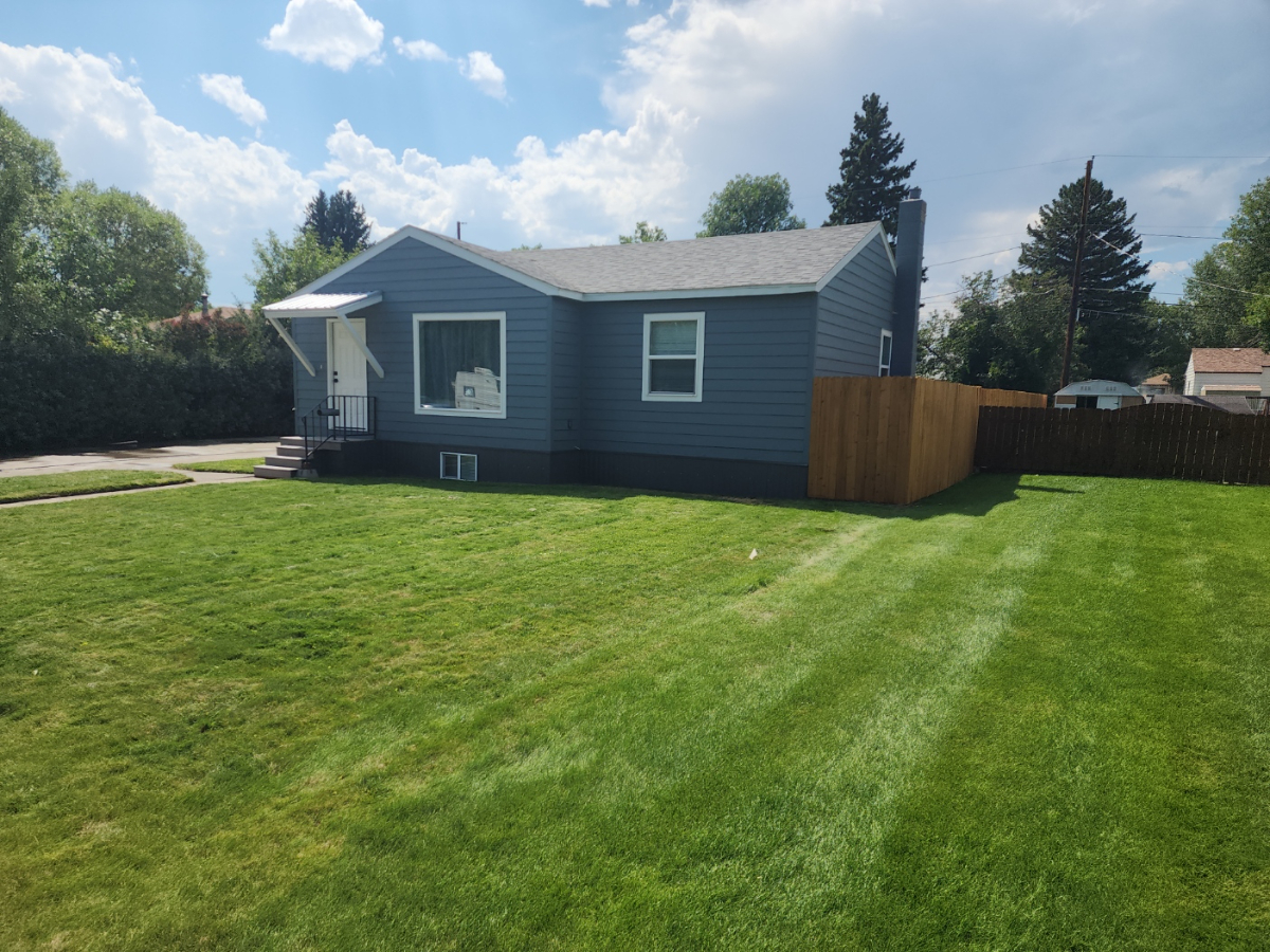 Recently renovated house close to downtown - Photo 2
