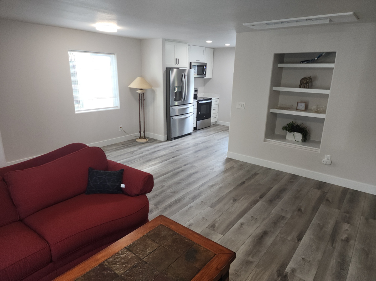Recently renovated house close to downtown - Photo 6