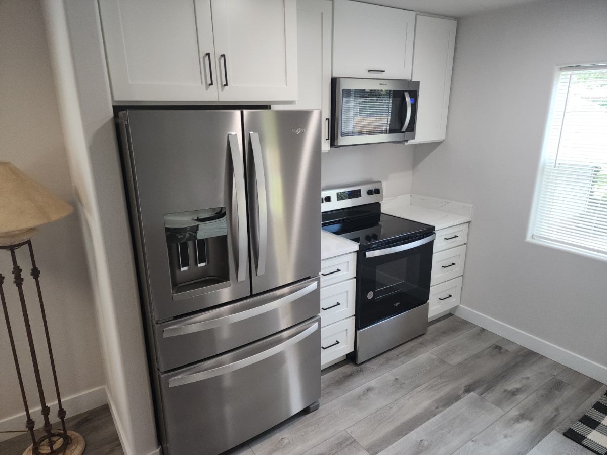 Recently renovated house close to downtown - Photo 5