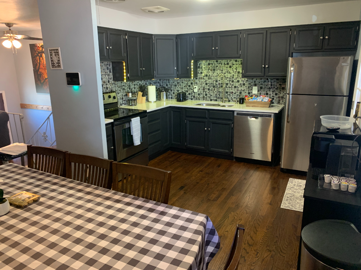 Relaxing, 4 Bedroom, 2 Bathroom Lots to Do - Photo 6