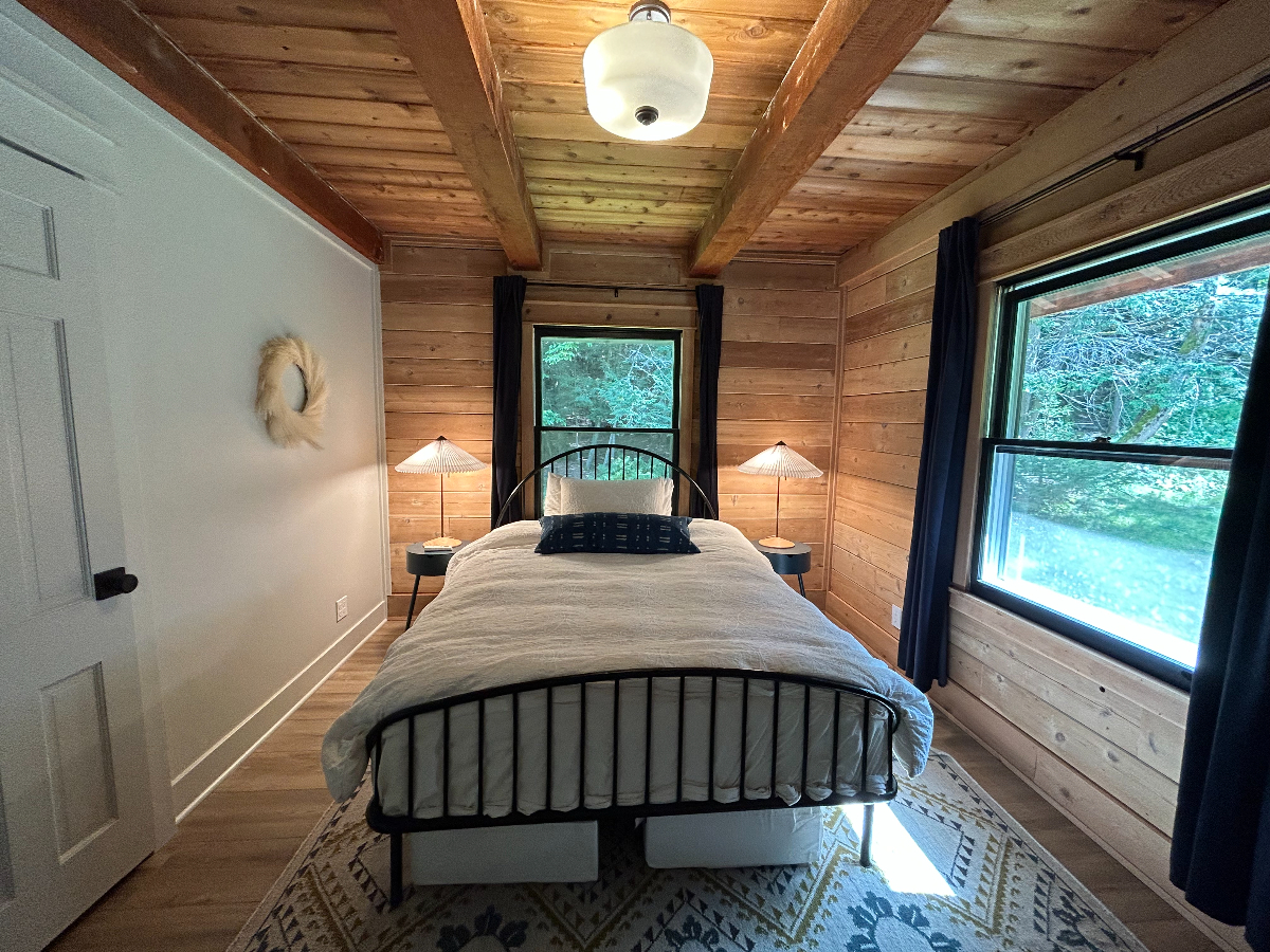 Private Stowe chalet near skiing and town - Photo 9