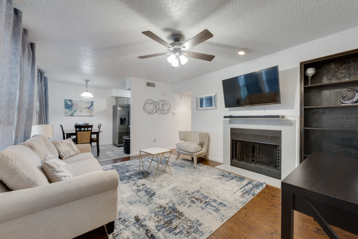 Upgraded 1BD/1BA Apt-HWY183/161-DFW South-I49