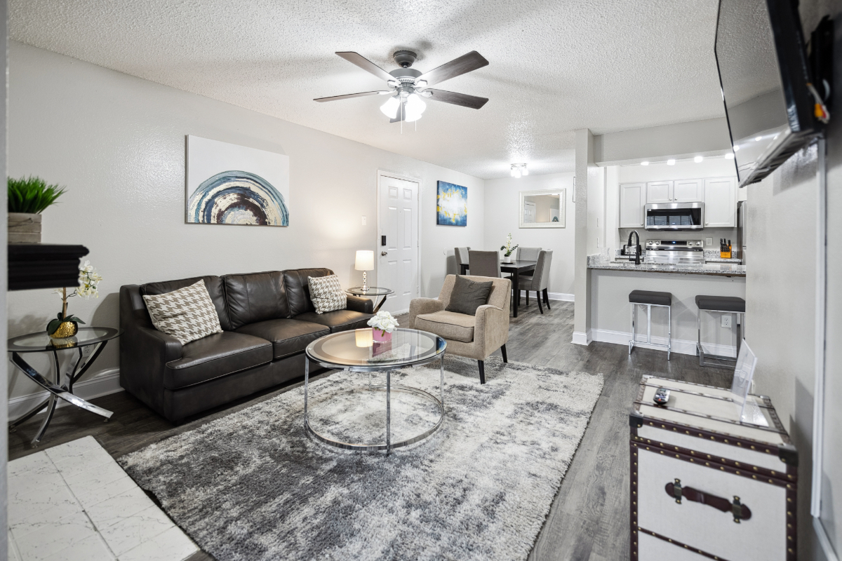 Upgraded 2BD - Pool - DFW South 183/161 - i015