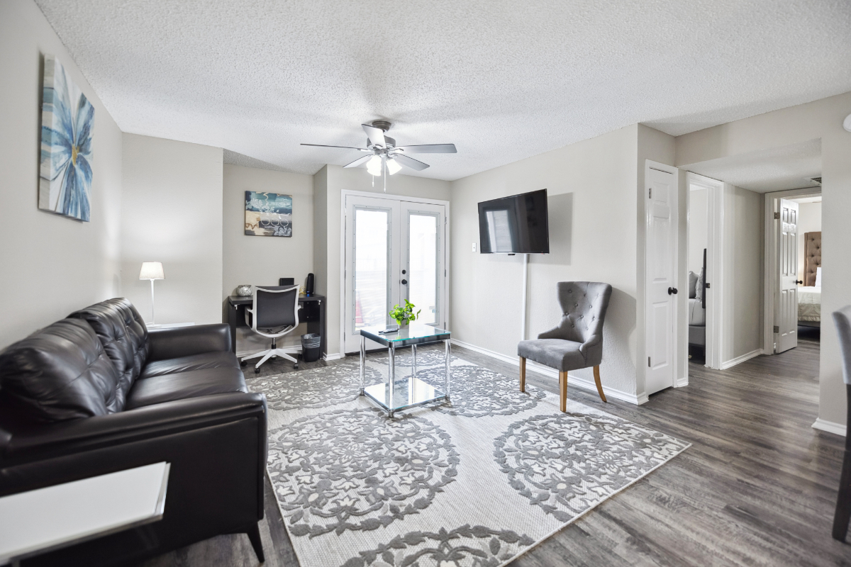 New 2BD - Pool - DFW South 183/161 - I041