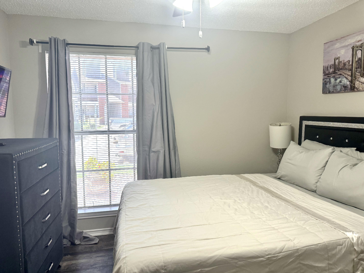 Cozy 2BD - Pool - DFW South 183/161 - I043