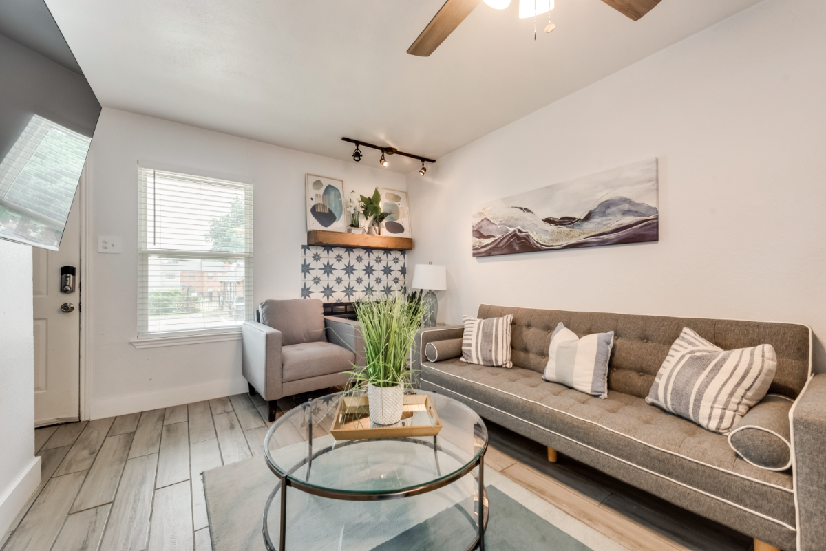 Elegant 1BD/1BA Condo HWY161/183 DFW South I69