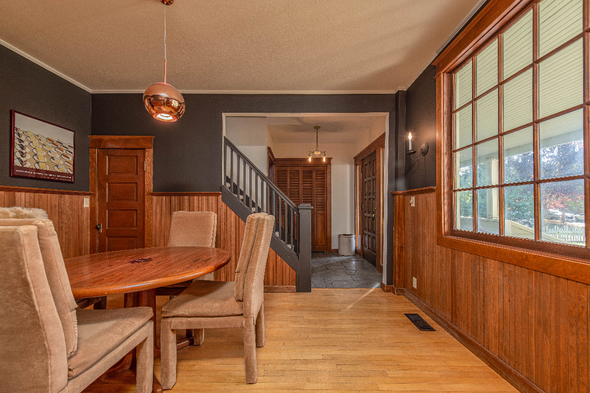 Idyllic Downtown Designer Gem in the Heart of Bend - Photo 2