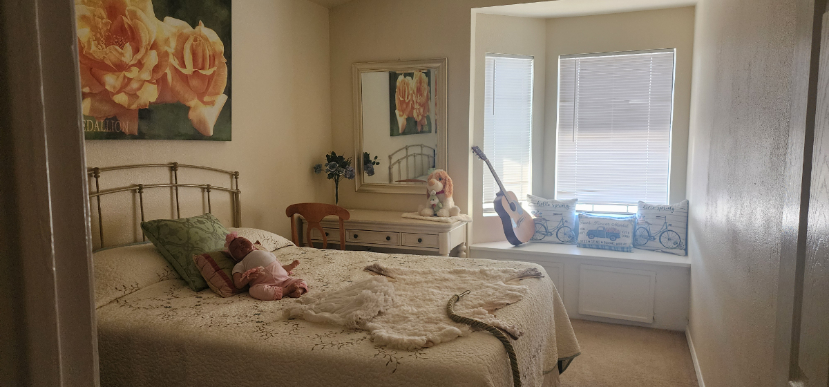 Phoenix Relaxation Haven - Cozy Room with Swimming Pool & Modern Amenities, Minutes from Local Attractions Room 2