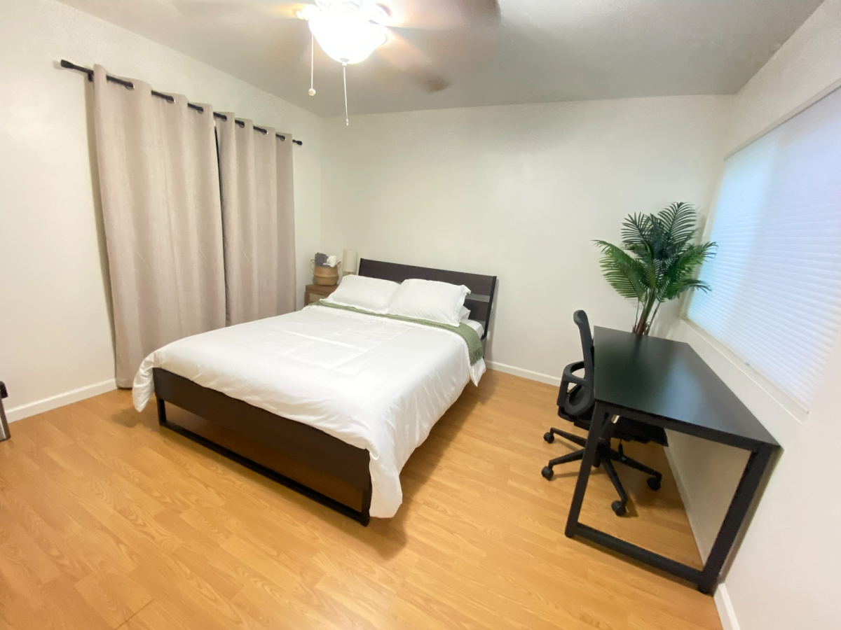 2 Bedroom Condo in Pacific Beach - Photo 6