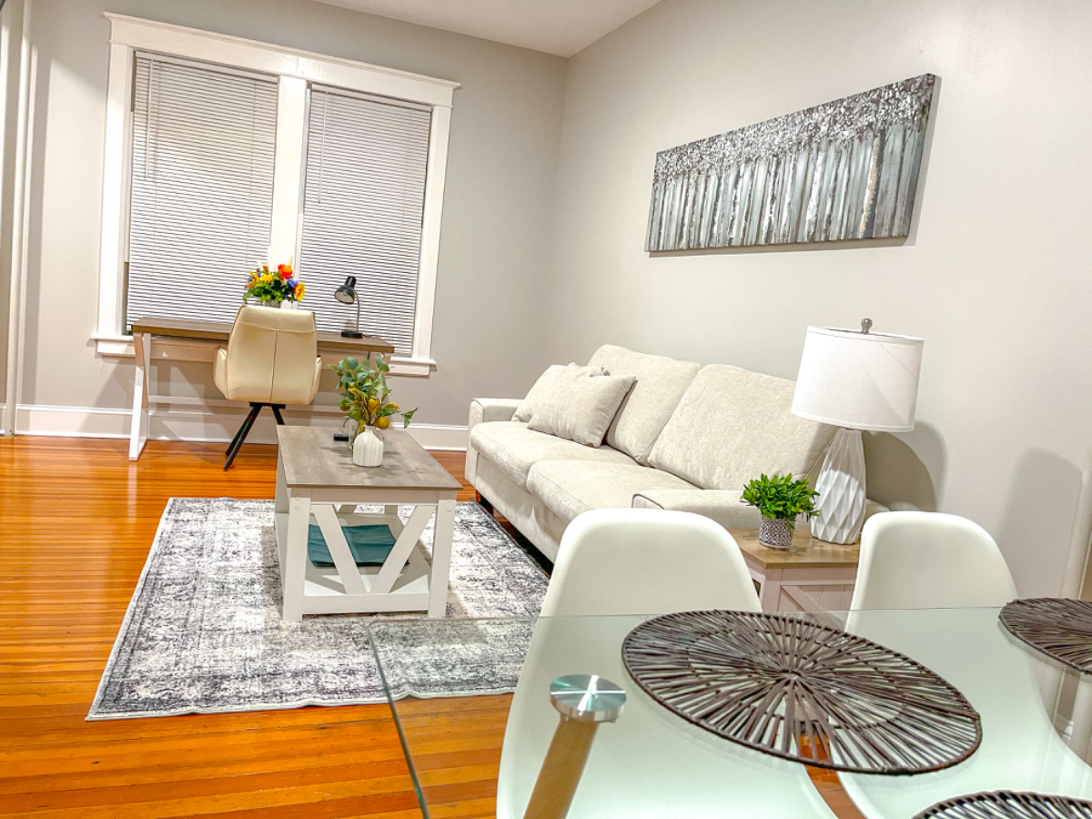 ''The Blue Home'' Private Bedrooms - Shared Bathroom/Living Room/Kitchen - .73 miles to Albany Med - Photo 7