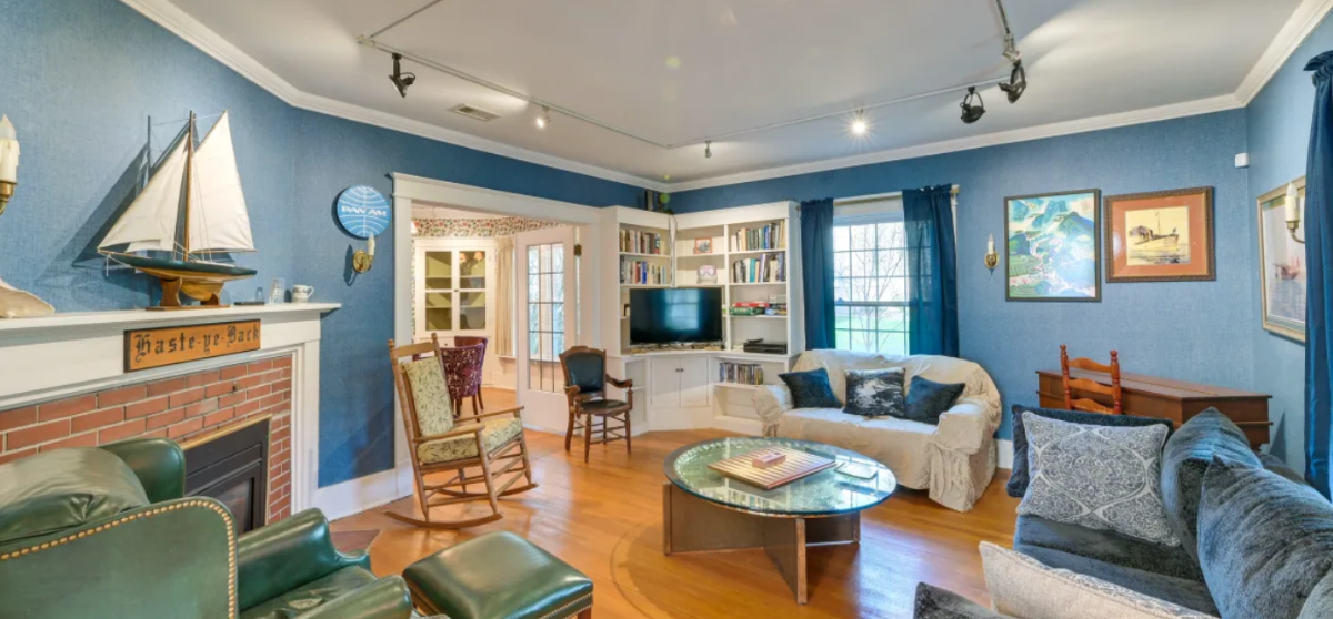 Charming Pet-Friendly Single Family Home with Modern Comforts - Photo 2