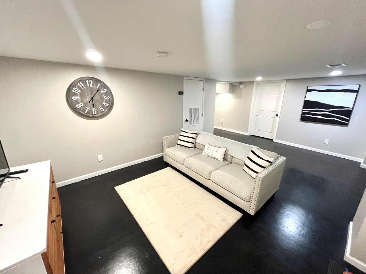Quiet Modern Nash Unit - Photo 2