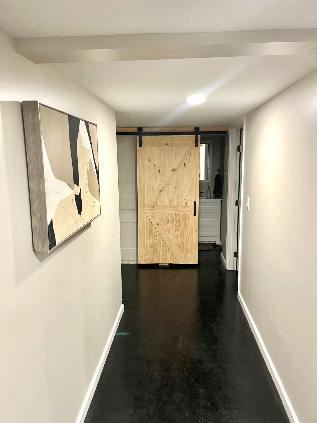 Quiet Modern Nash Unit - Photo 3