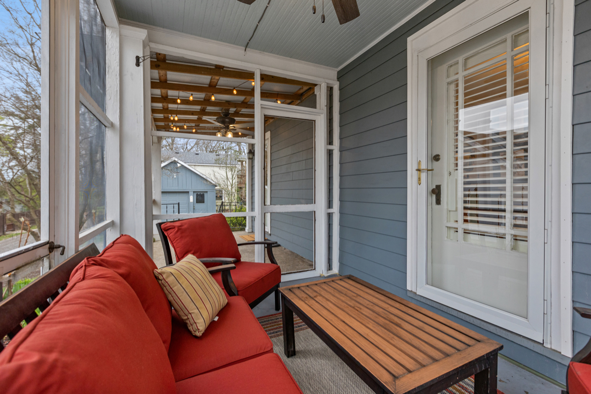 Furnished Home Downtown Midway - Photo 6
