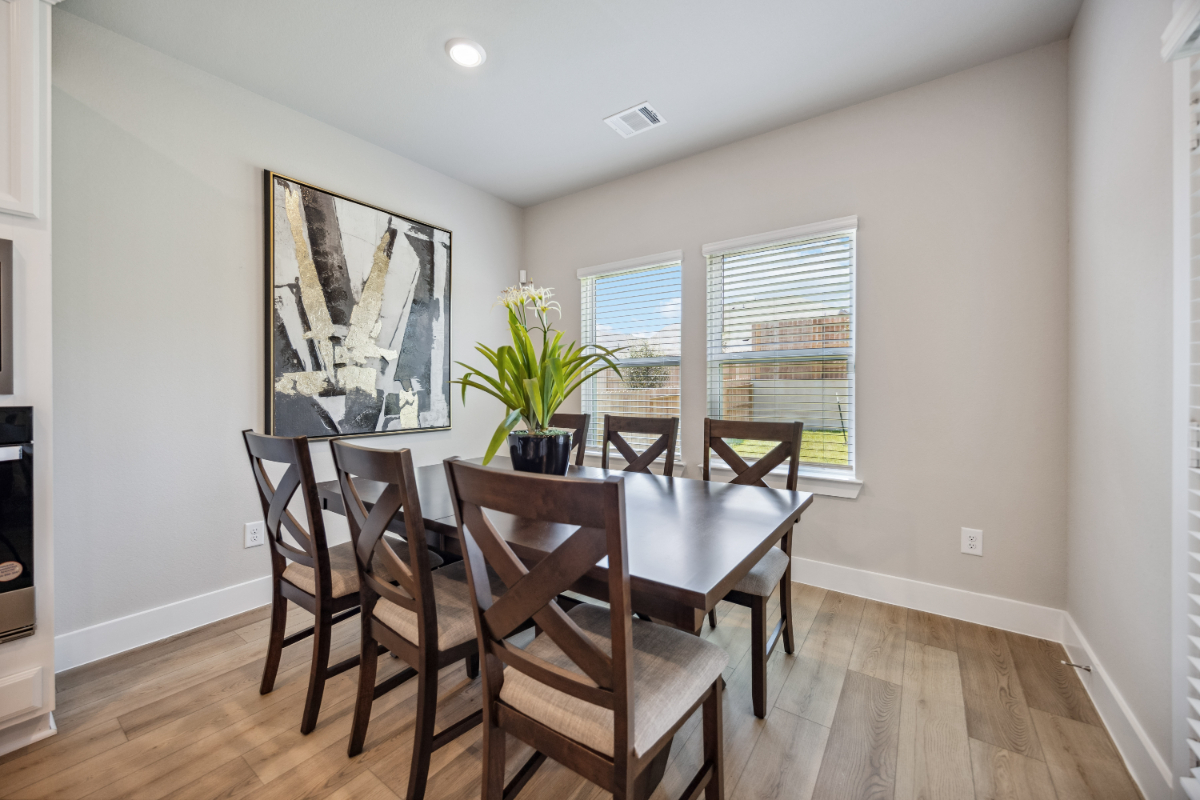 Spacious Primary Bedroom in Conroe, Texas - Photo 11