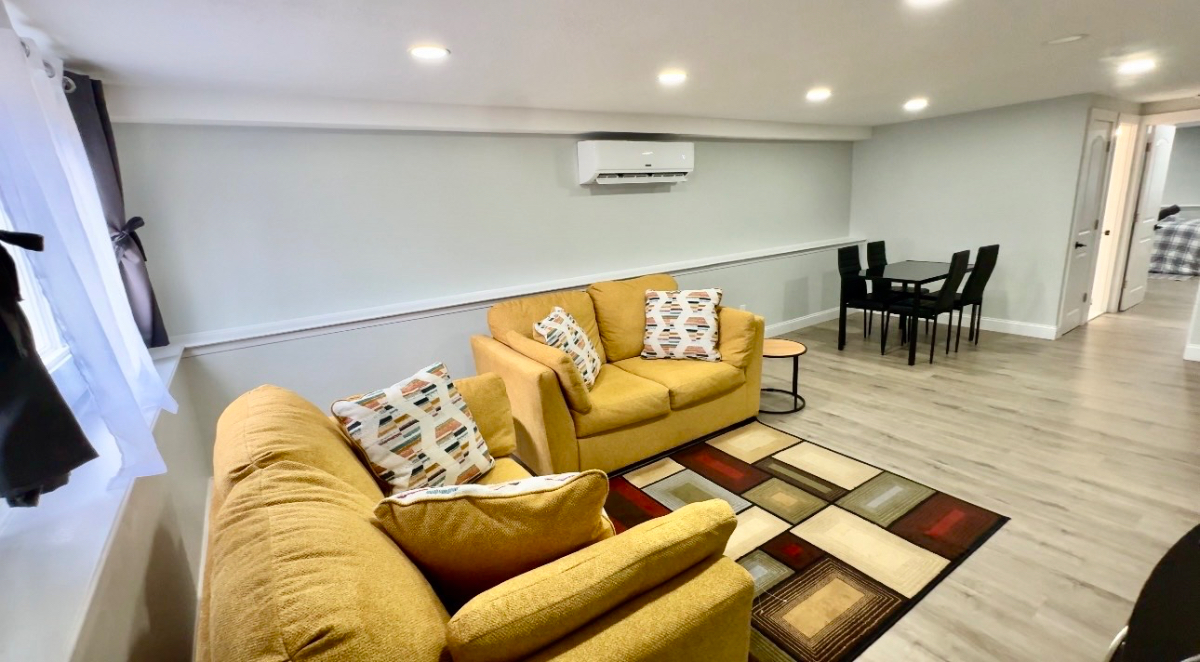 Comfortable and Modern Styled 2 bedroom Apartment - Photo 2