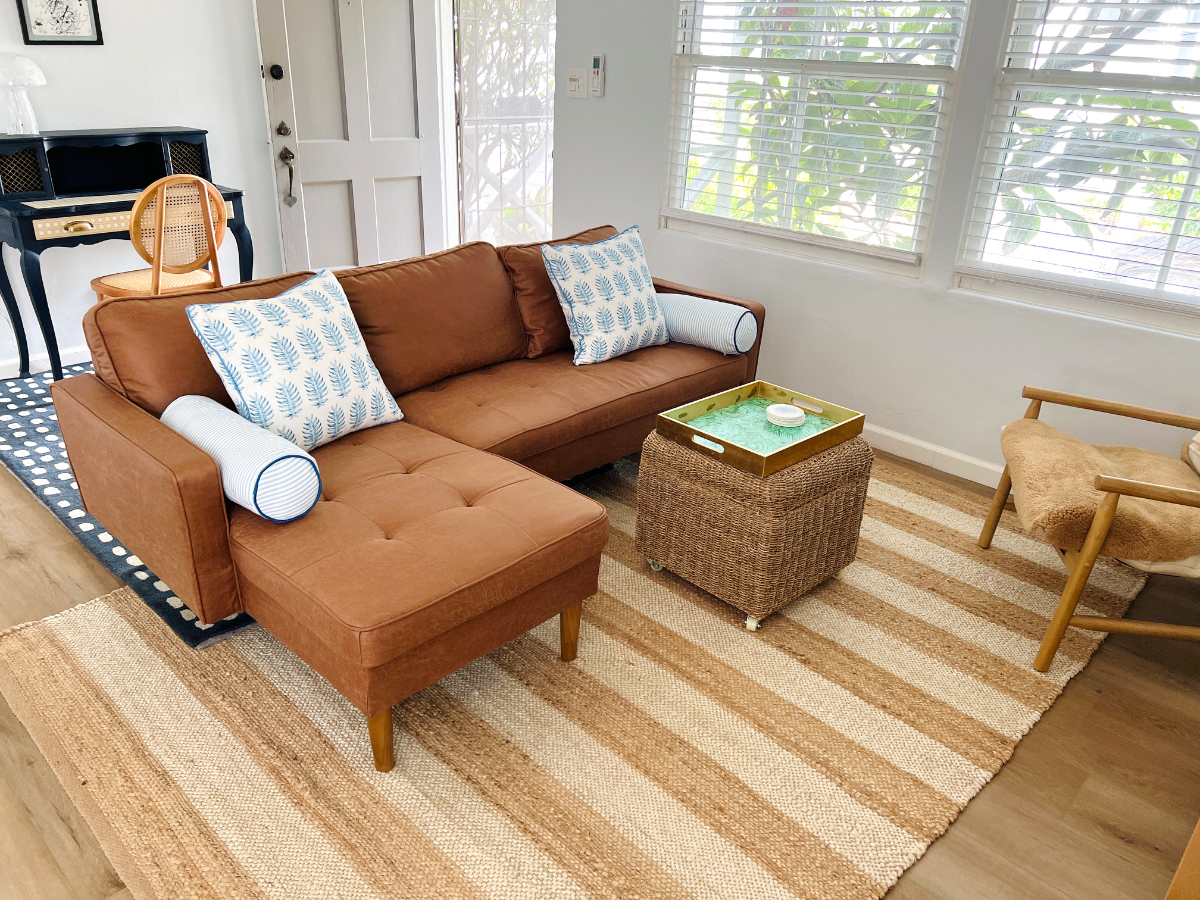Sun-Filled Private Freestanding Pacific Beach Cottage and Patio - Photo 2