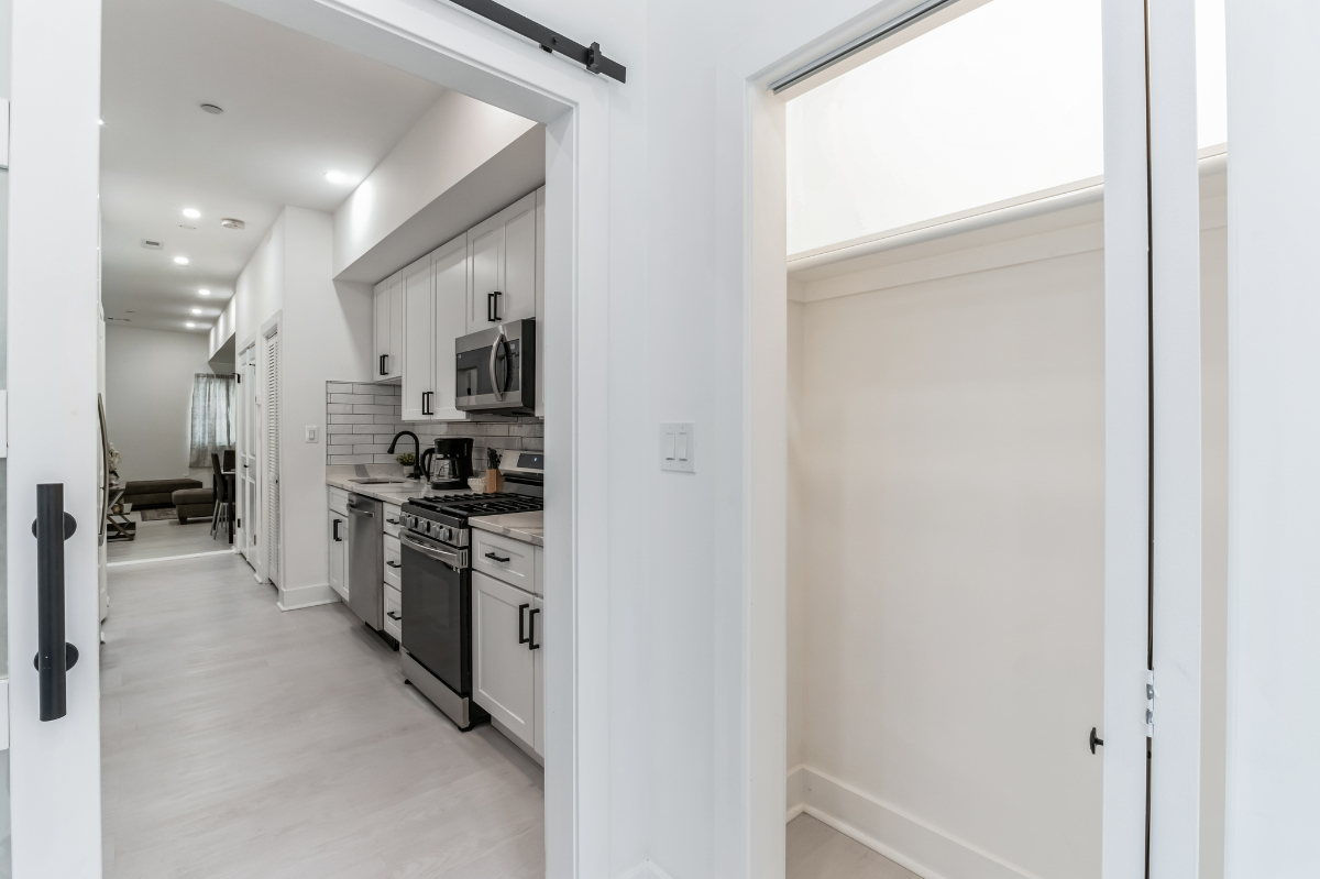Modern Living Made Elegant Comfortable 2BR Apartment with Sleek Kitchen and Living Area, Perfect for - Photo 5