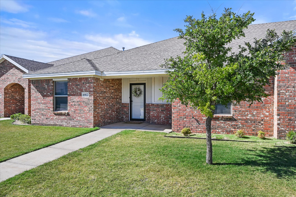 Conveniently Located 3BR in West Lubbock - Photo 8