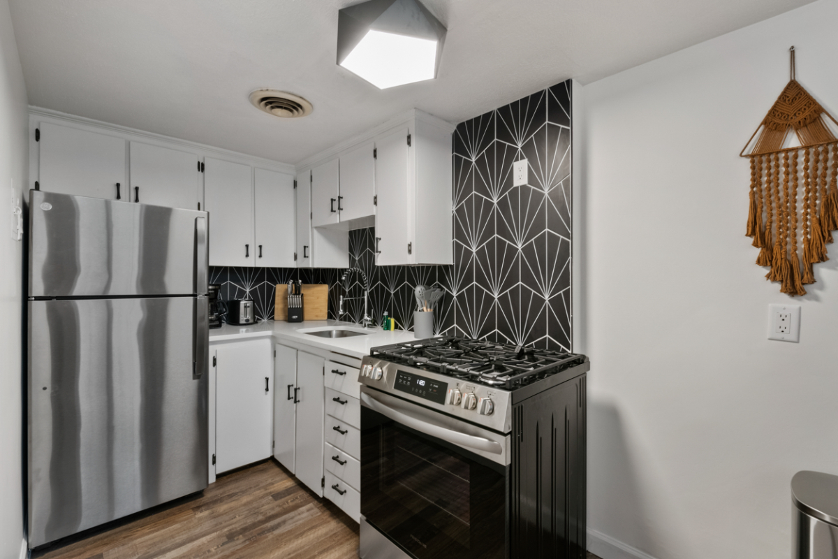 Prime Location Newly Renovated Midtown Omaha 11