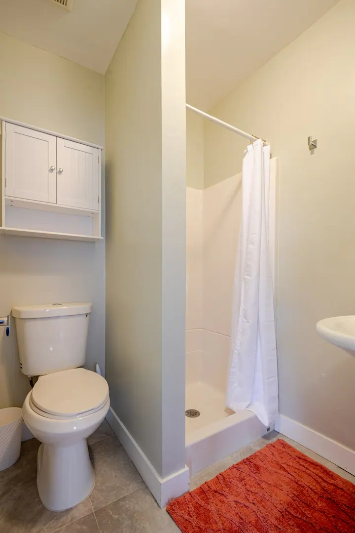 Bright Private Room + Workspace · West Valley - Photo 6