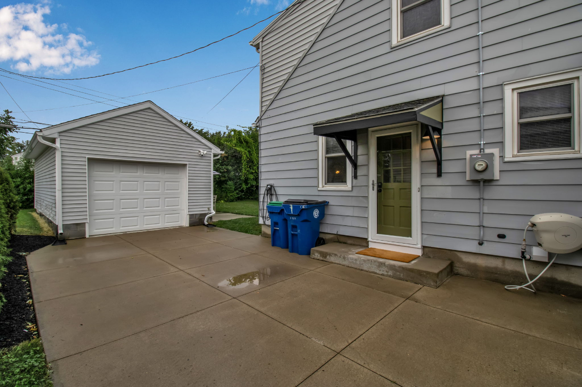 Family Home, EV Charger, WFH, Pet Friendly - Photo 9