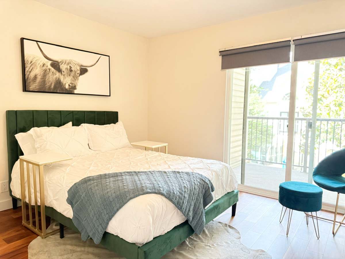 Cozy One Bedroom Condo Located in Alexandria - Photo 11