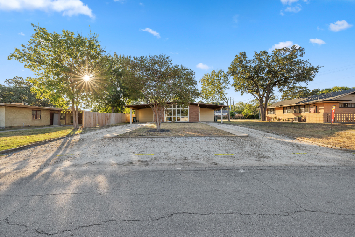 Furnished Retreat at Mary Lake- Quiet 2BR Mid-Term Home Near Rellis and TAMU - Photo 1
