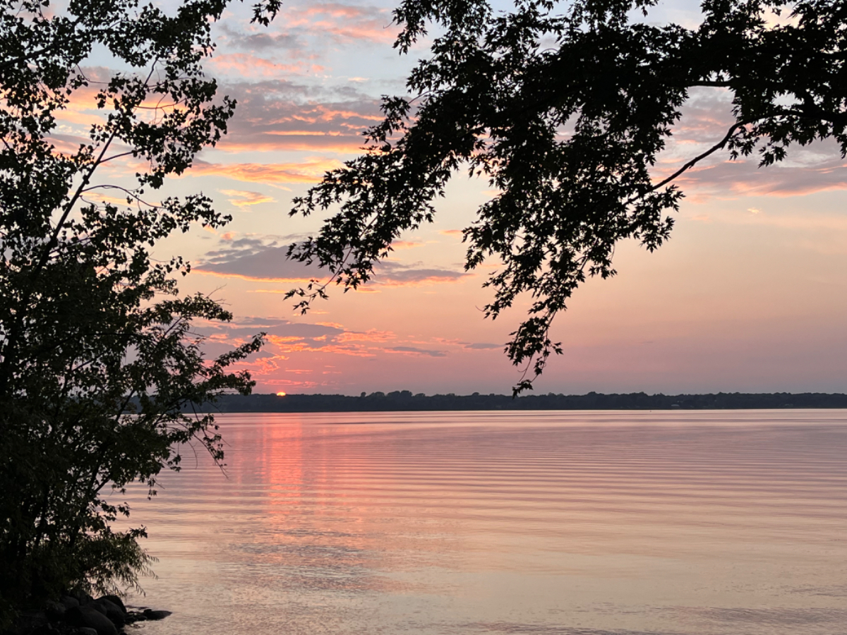Year Round Home on Lake Champlain - Photo 2