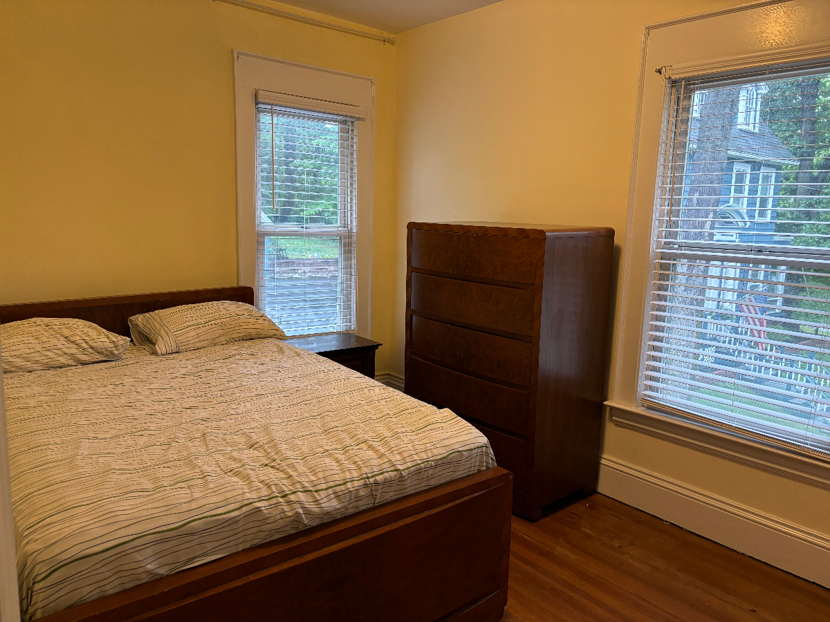 1-2 rooms available in gorgeous Syracuse house - on a safe, quiet street, close to major hospitals - Photo 5