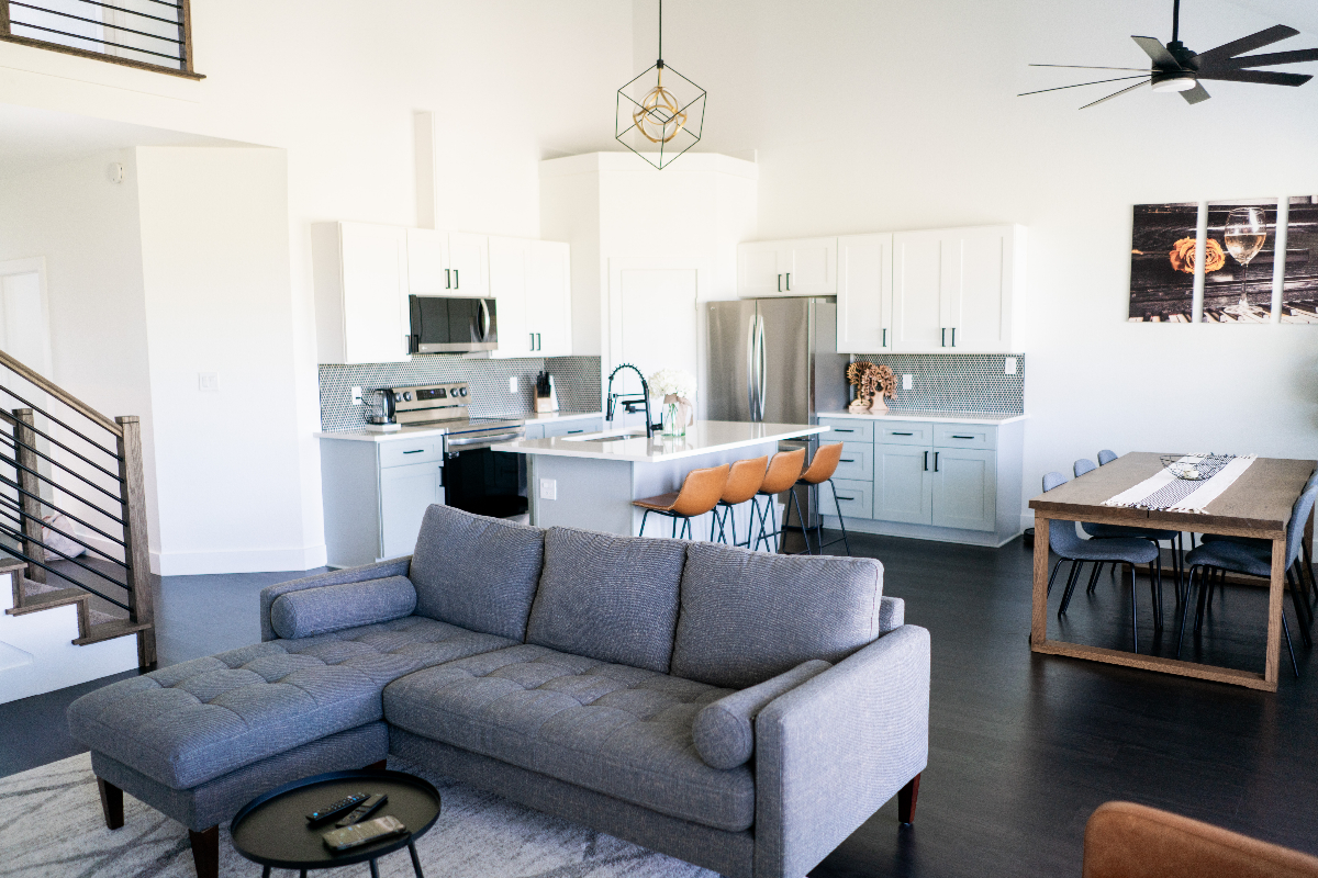 Spacious 5-bed with garage Gameroom near COTA and Tesla