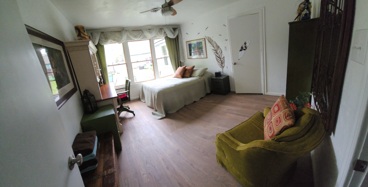 Quirky single level home in Bryan - Photo 5