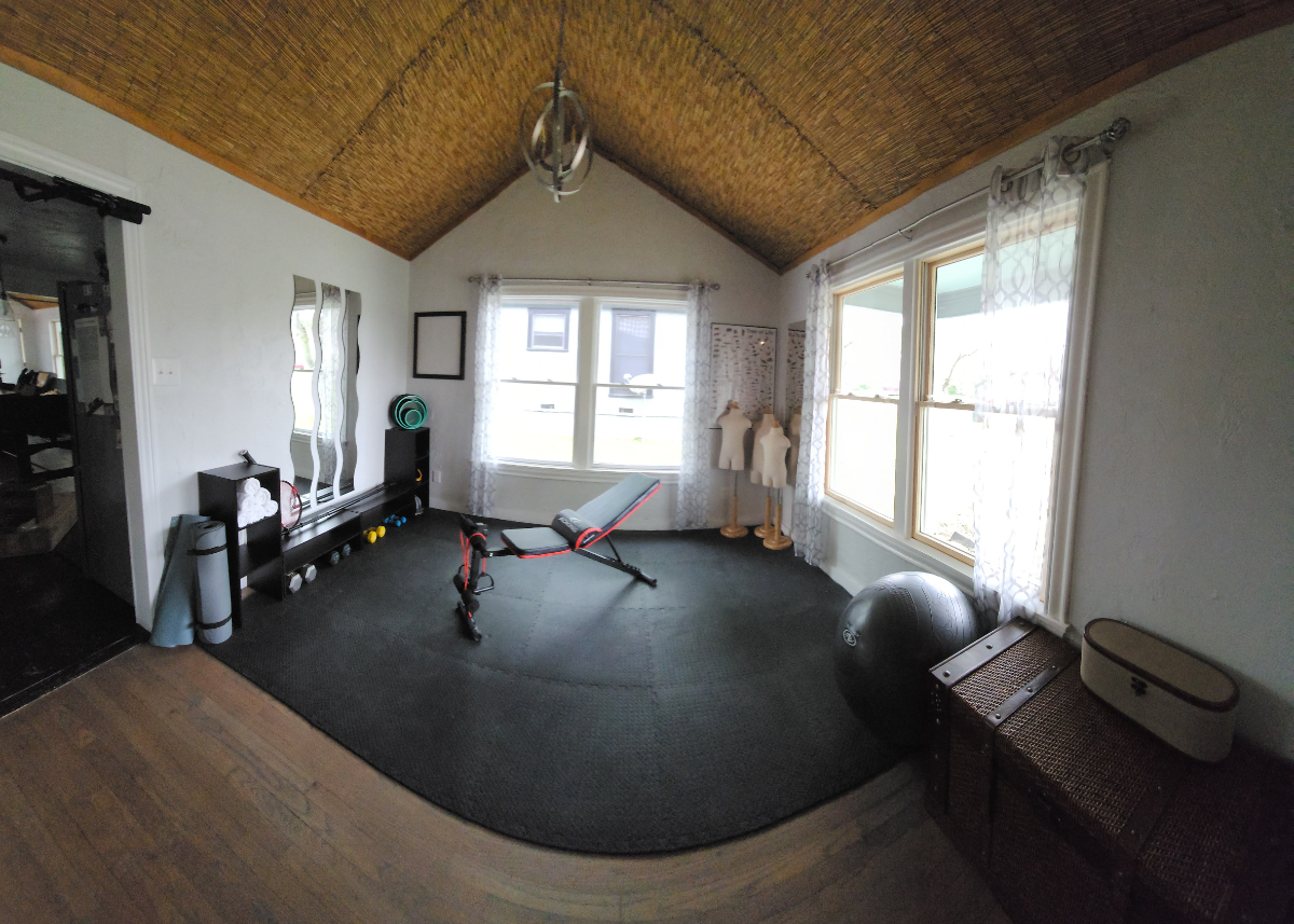 Quirky single level home in Bryan - Photo 8