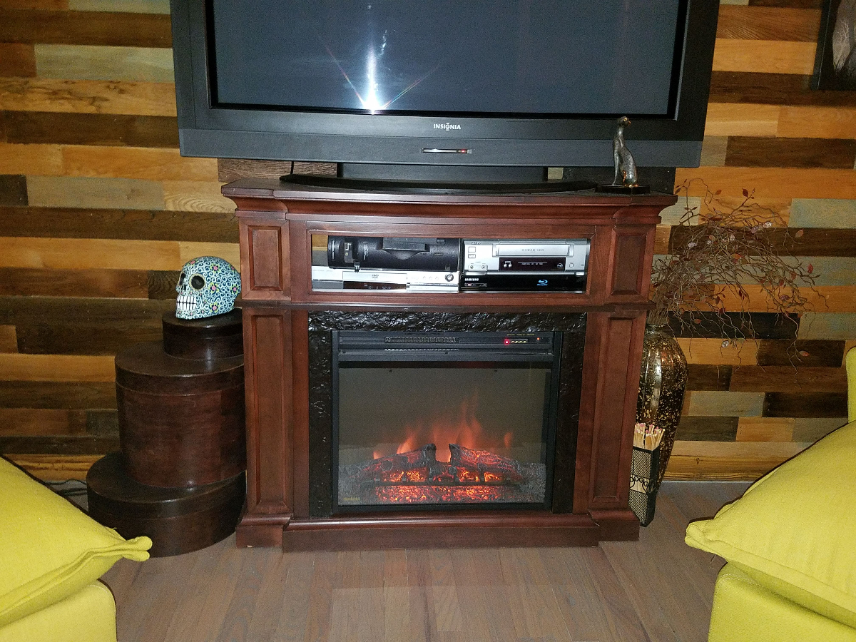 Quirky single level home in Bryan - Photo 2