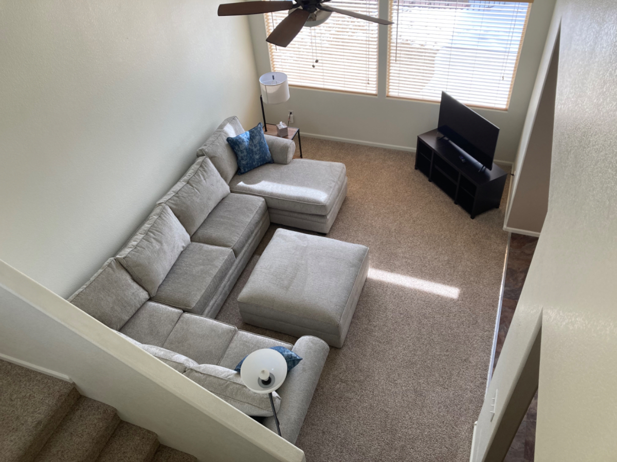 Quiet Townhouse with Garage - Photo 5