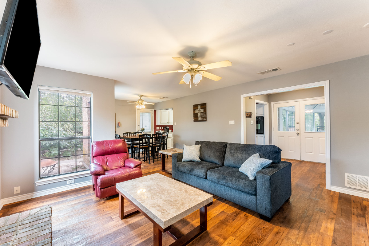 Serene and Dazzling 3 Bedroom Home