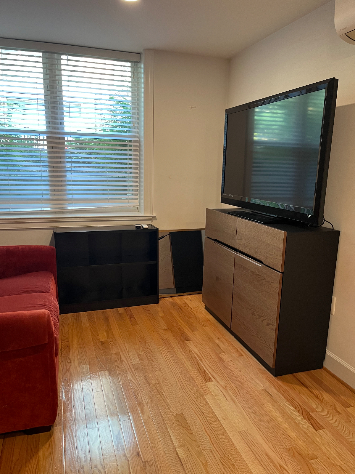 Available December 21st - West End Studio - Amazing Location - Walk Score 98 - Bike Score 91 - Near - Photo 5