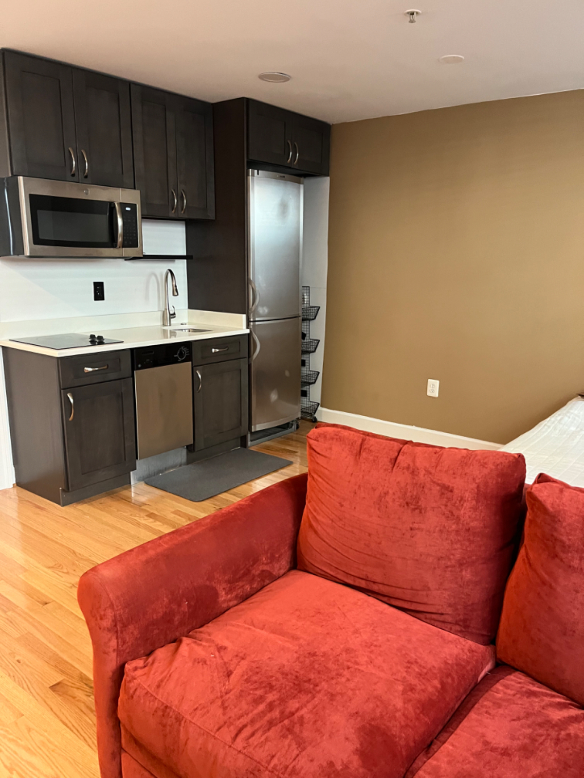 Available  December 21st - West End Studio - Amazing Location - Walk Score 98 - Bike Score 91 - Near - Photo 6