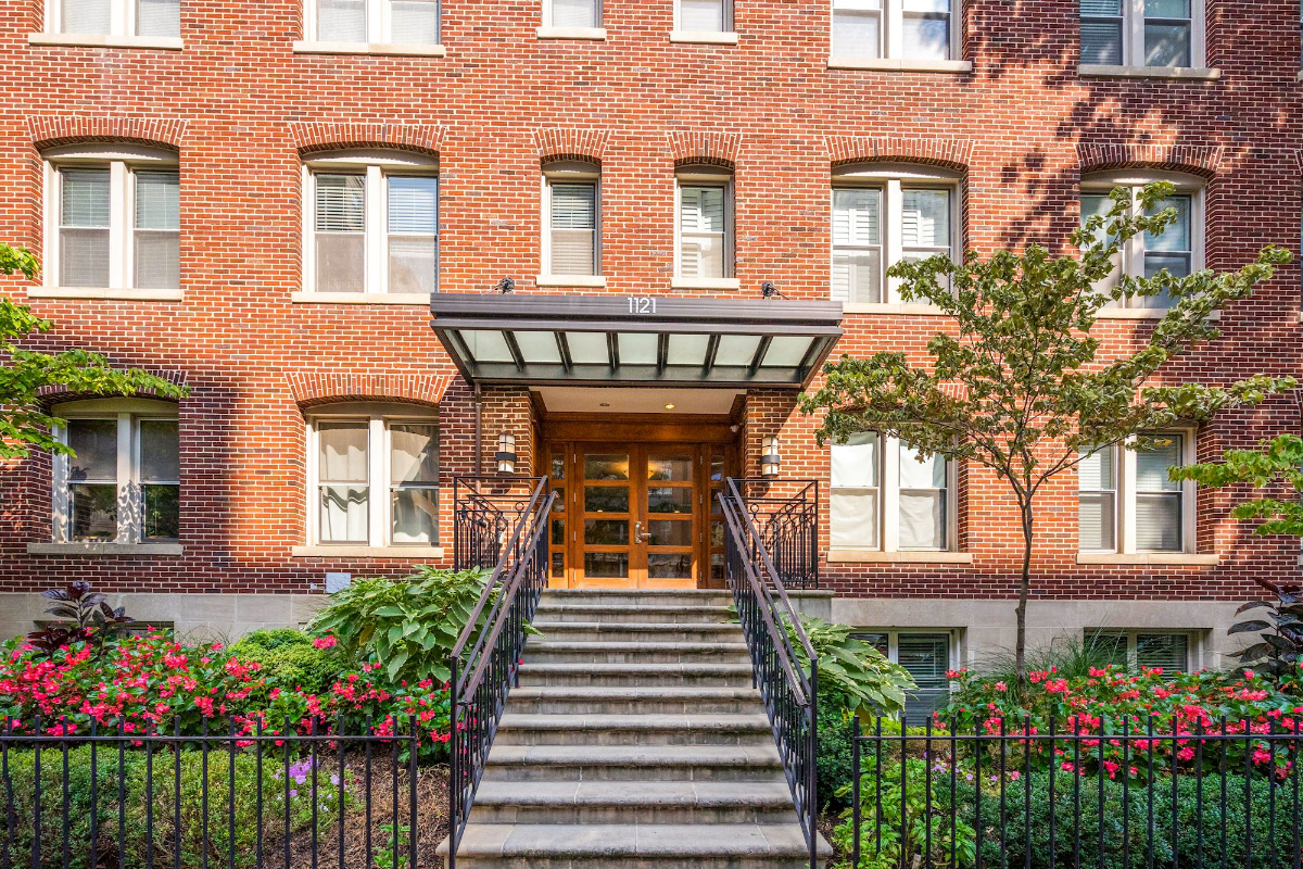 Available December 21st - West End Studio - Amazing Location - Walk Score 98 - Bike Score 91 - Near - Photo 2