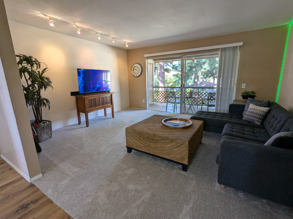 FUN Beautiful 2 bedroom 2 Bath condo It's perfect for Traveling Nurses & Professionals small Families, Couples, or Friends looking for... - Photo 2