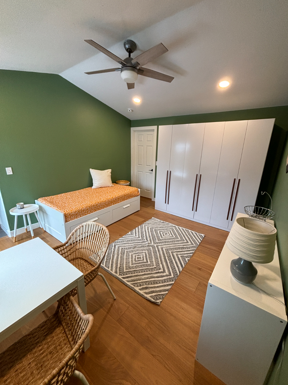 Modern Studio Apartment Located Near the Old Mill District and the Deschutes River Trail - Photo 5
