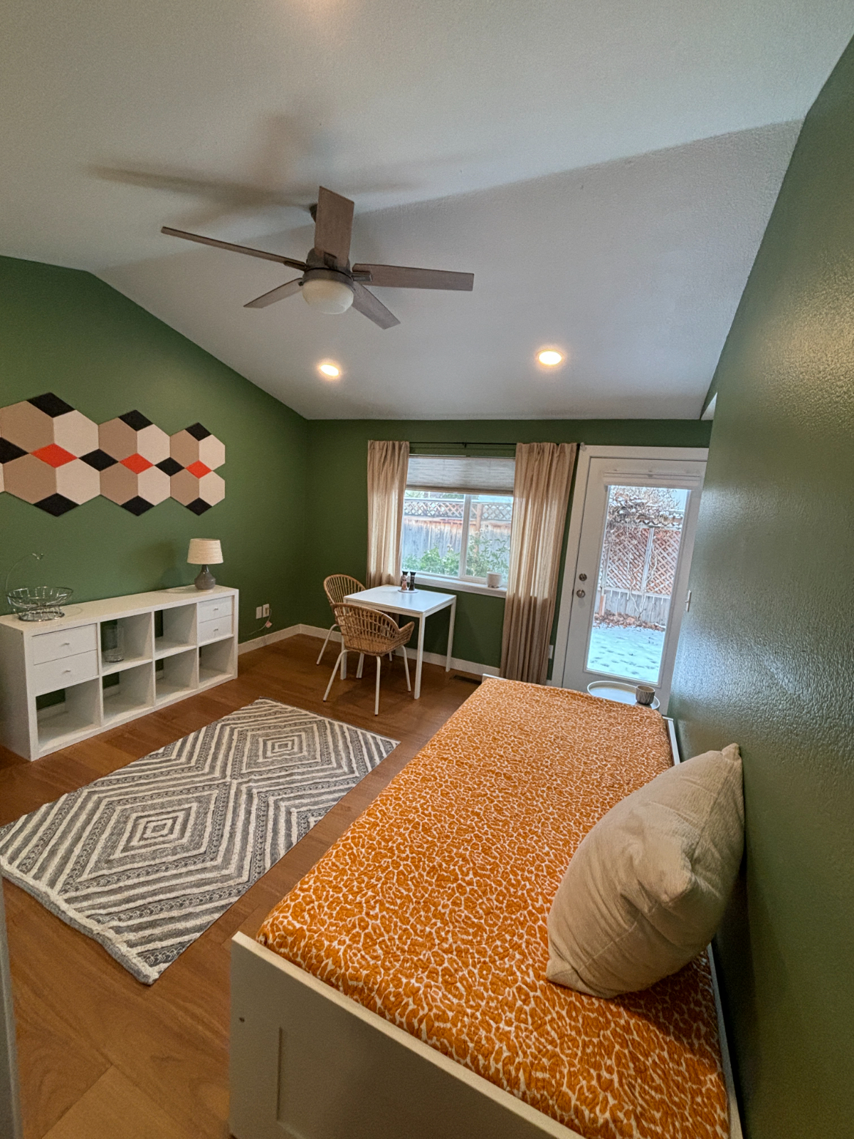 Modern Studio Apartment Located Near the Old Mill District and the Deschutes River Trail - Photo 6