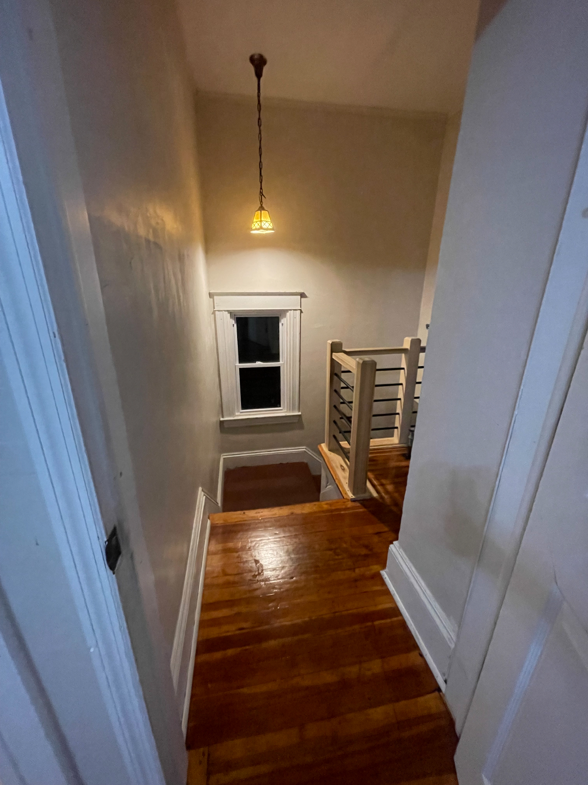 Private Room in Renovated Apartment - Photo 11