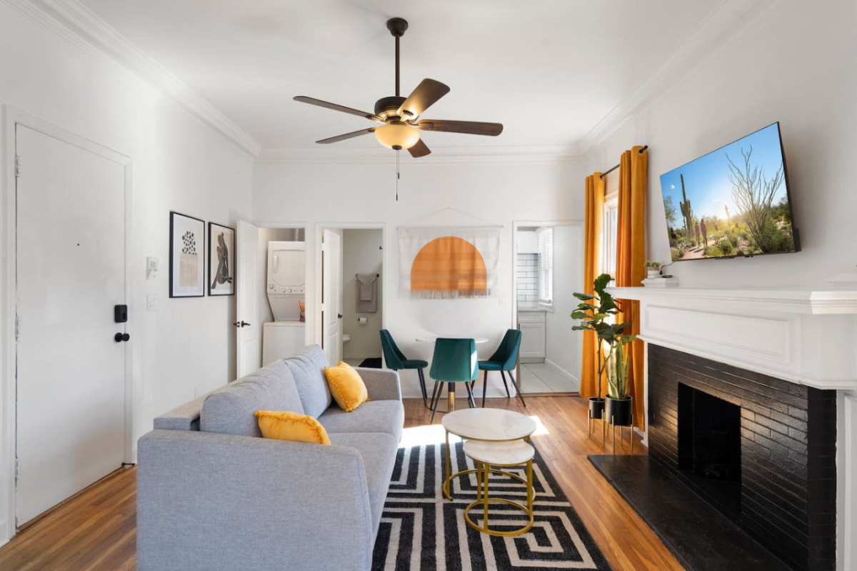 Luxe Modern Apartment (819199)