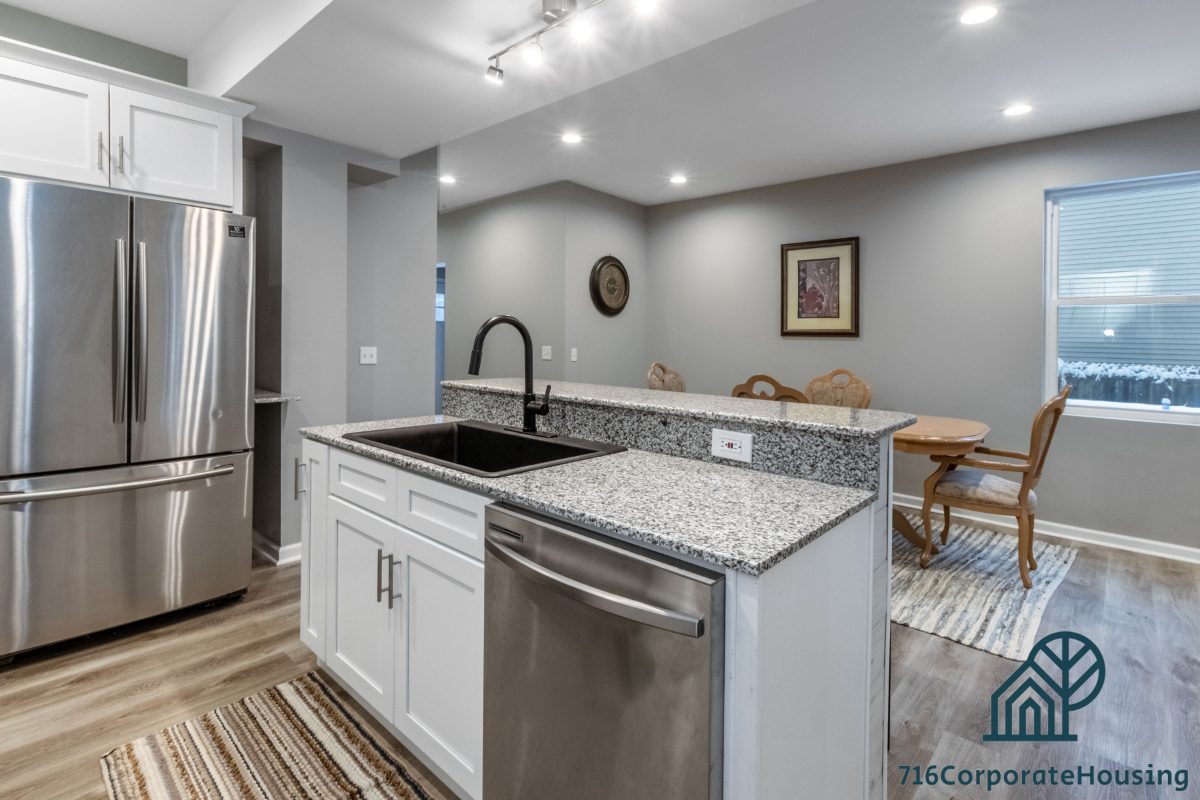 4 Bed 2 Bath - Photo 10